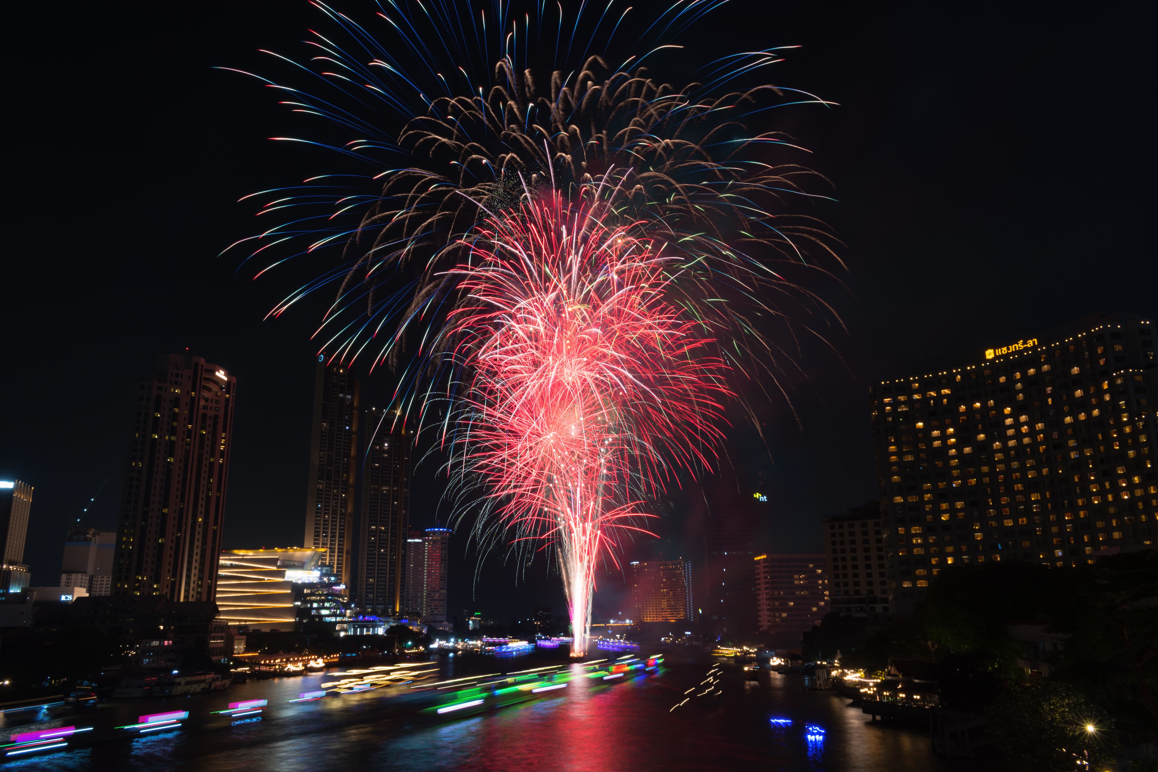 Taking a shot of flares by the Chao Phraya river